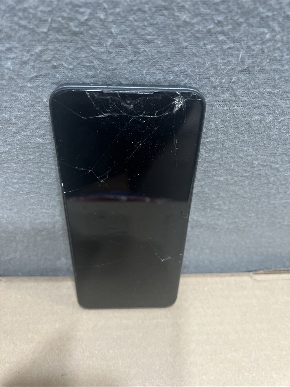 Wiko Life C210AE Smartphone (Assurance Wireless) - 8 GB Black - DAMAGED